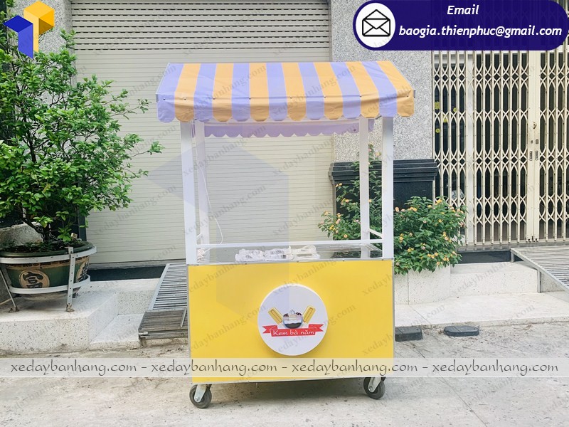 xe đẩy bán kem lưu động