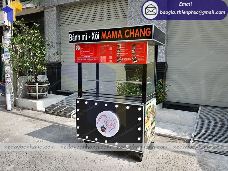 xe bán xôi bánh mì