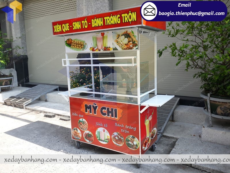 đóng xe bán xiên que