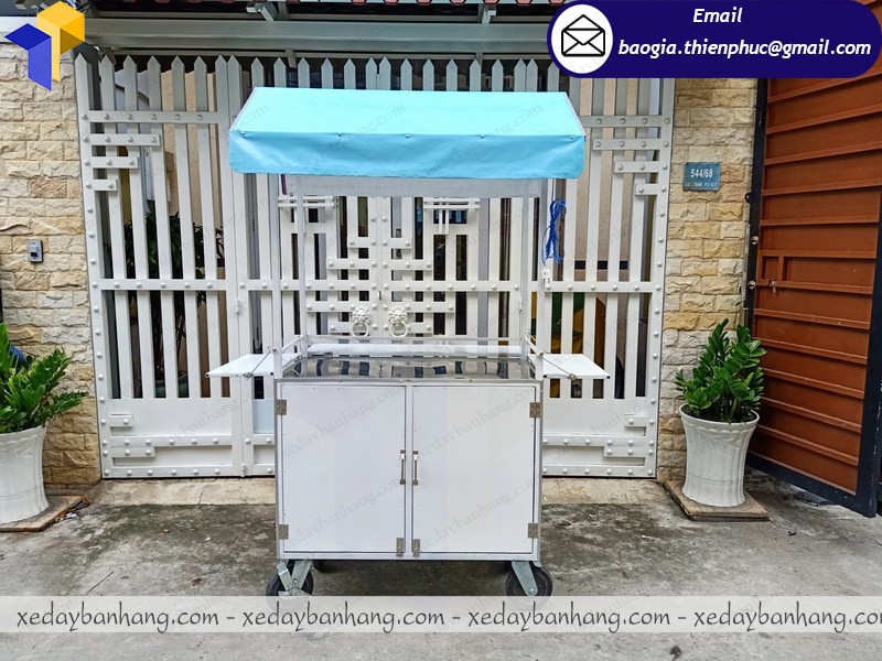 xe bán bánh mì mẫu mới