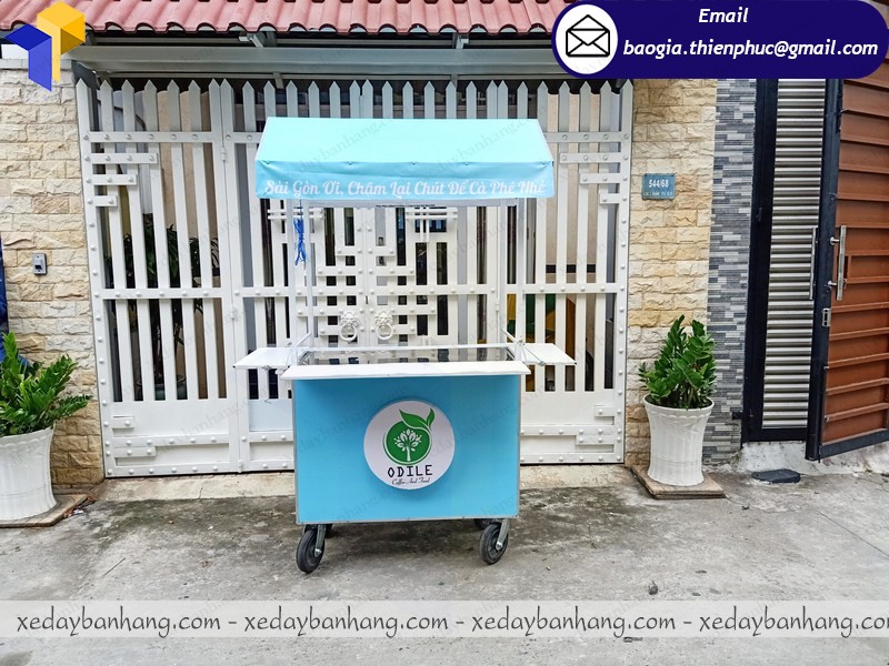 xe bán bánh mì odile