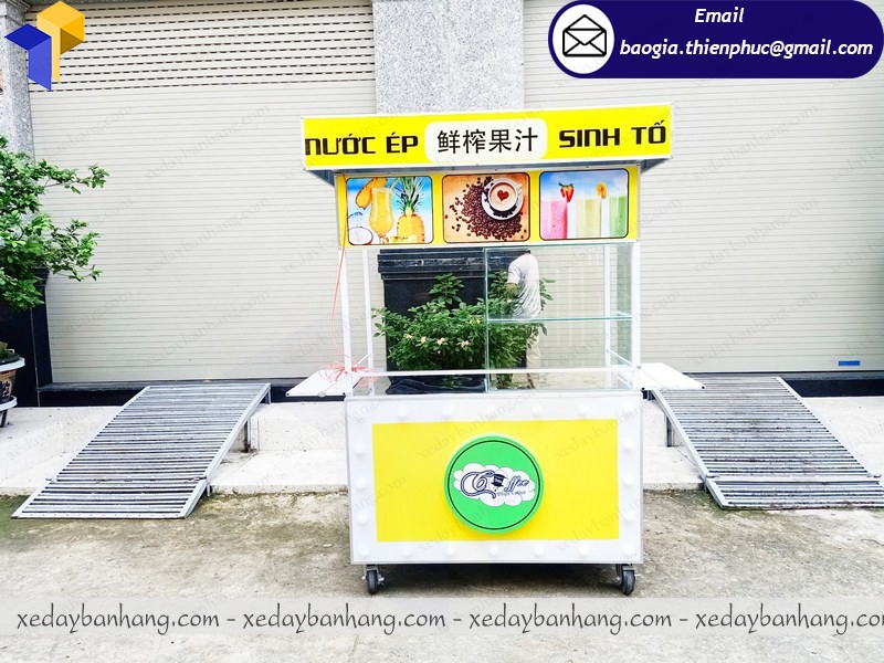 tủ bán sinh tố lọng đèn led ấn tượng 