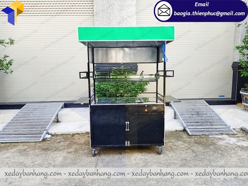quầy bán trái cây dầm 