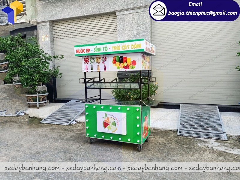 thiết kế tủ bán nước ép 