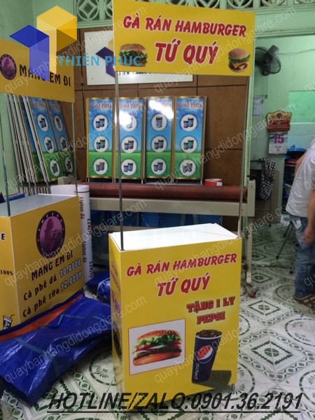 quay-ban-ga-ran-hambuger-lap-rap-luu-dong