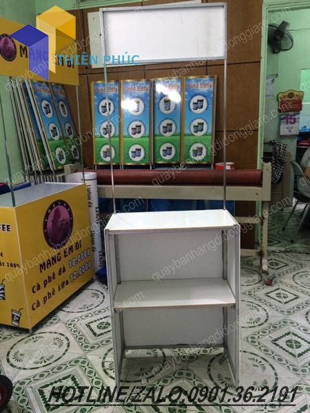 quay-ban-thuc-an-nhanh-lap-rap-gia-re